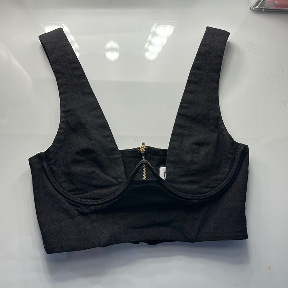 Wired/Structured Black Top